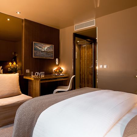 B Montmartre Hotel Parijs Buitenkant foto