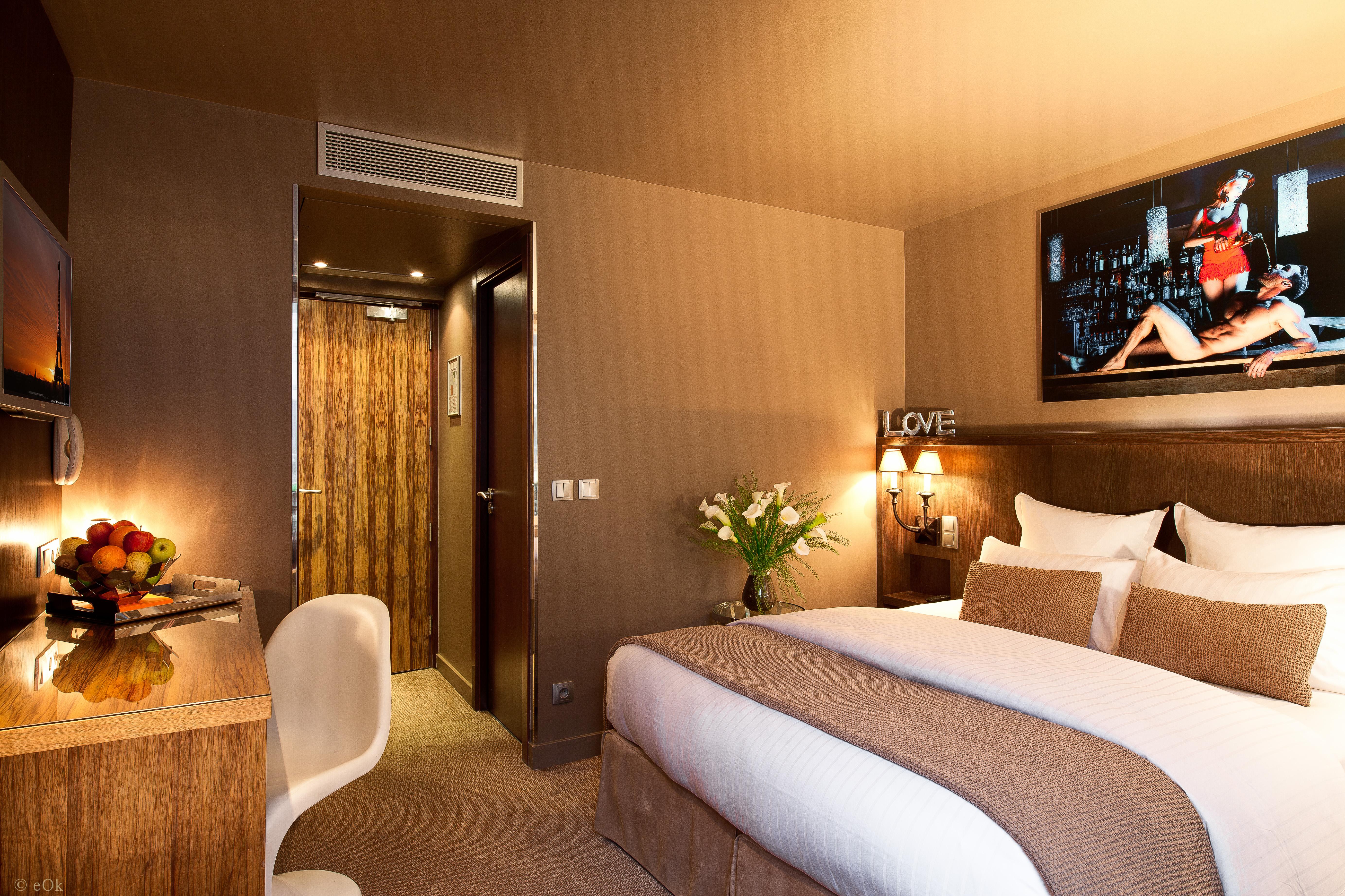 B Montmartre Hotel Parijs Buitenkant foto